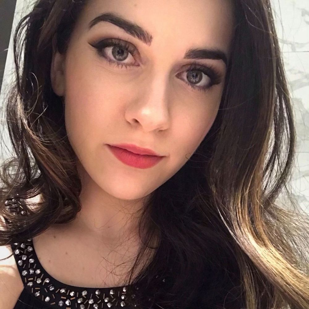 Meet your Posher, Alisa